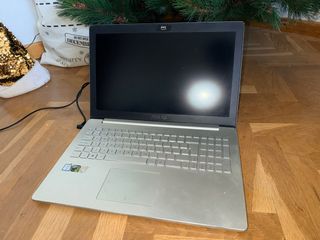 Portátil Asus UX501VW averiado con cargador