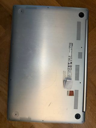 Portátil Asus UX501VW averiado con cargador