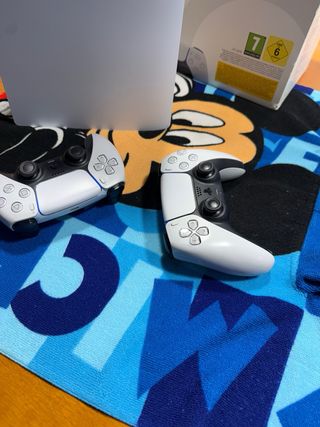 PlayStation 5 Slim Blanca Como Nueva