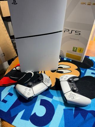PlayStation 5 Slim Blanca Como Nueva