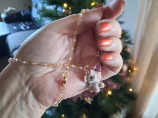 Girocollo con orsetto e cristallo viola