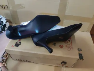 Charles Jourdan Zapatos Tacón Satén Negros