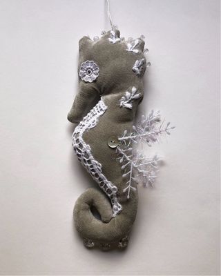 Caballito de mar textil hecho a mano