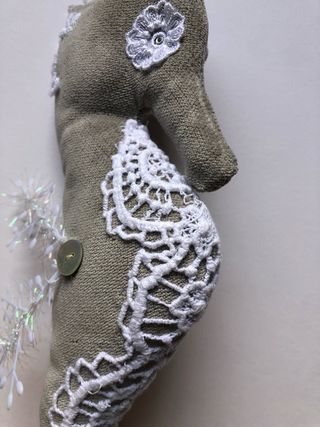 Caballito de mar textil hecho a mano