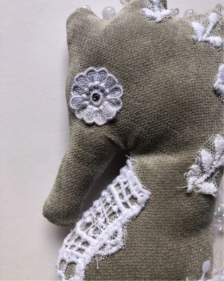 Caballito de mar textil hecho a mano