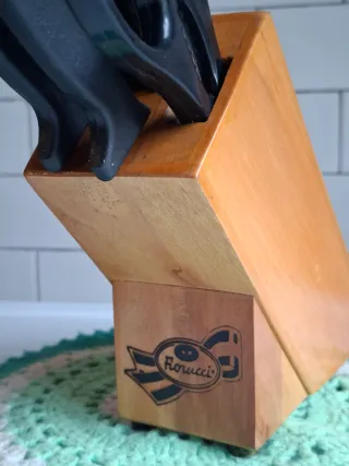 Ceppo portacoltelli Roccai legno e plastica