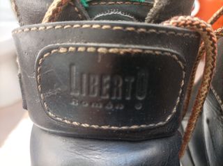 Botas Liberto Negras Talla 42