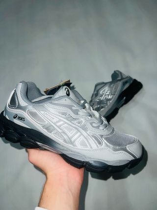 Asics Gel-Kayano Grigie Taglia 42 Nuove