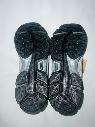 Asics Gel-Kayano Grigie Taglia 42 Nuove