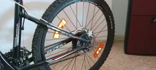 Bicicleta B-PRO ZS2 Frenos Hidráulicos