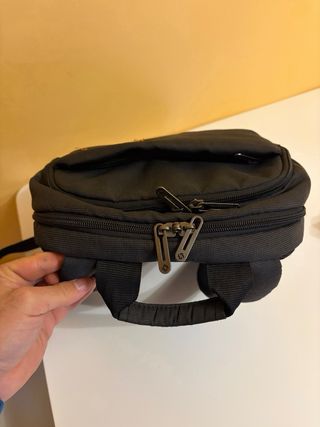 Mochila Samsonite Negra con detalles Naranja