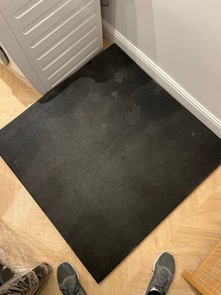 Loseta de caucho 100x100x2 cm