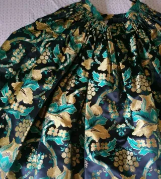 Traje Alicantina y Mantilla Negro/Dorado