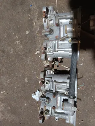 Carburadores y Colector Renault 1.4