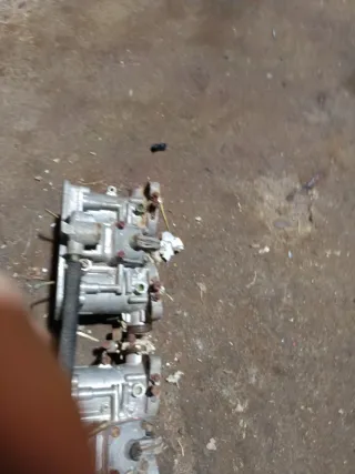 Carburadores y Colector Renault 1.4