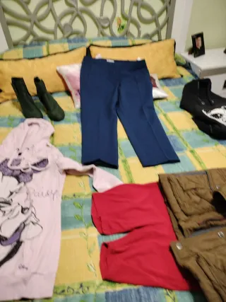 Lote Ropa Mujer Marrón y Rojo