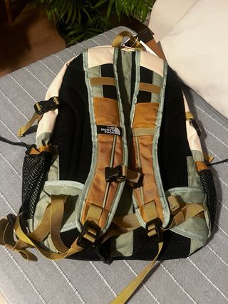 Mochila The North Face Beige y Verde
