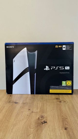 PRECINTADA PS5 PRO 2TB