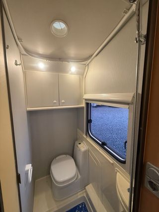 Caravana KNAUS 2 ambientes con aire