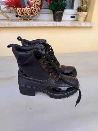 Stivaletti donna neri caviglia