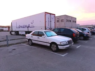 REBAJA HASTA 2026 - Mercedes-Benz W202 C230