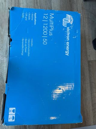 Victron Multiplus 12/1200/50