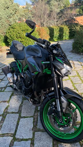Kawasaki Z900 A2 2024 - 16.400 km