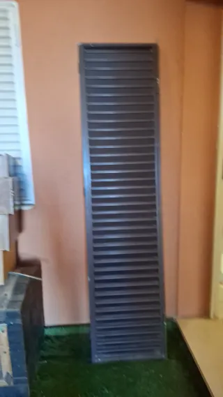 Puerta metálica doble abatible