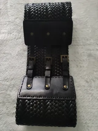 Cinturón fajín Fun&Basics negro trenzado