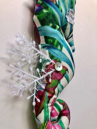 Escultura Caballito de Mar Textil Colorido