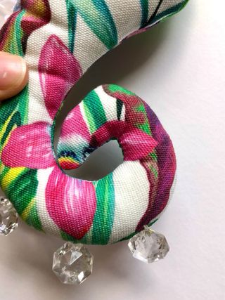 Escultura Caballito de Mar Textil Colorido