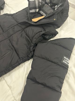 Chaqueta Burberry acolchada – Talla M –