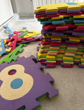 Alfombra puzzle números y letras