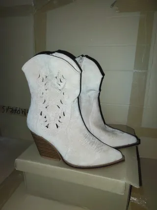 Botín ante tacón cuña