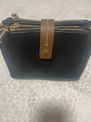 Bolso de mujer negro y marrón