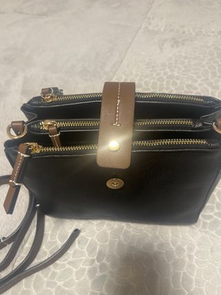 Bolso de mujer negro y marrón
