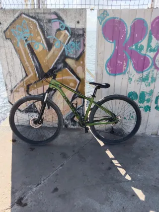 Bicicleta Mérida verde