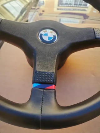 Volante BMW Mtech1 Original E30