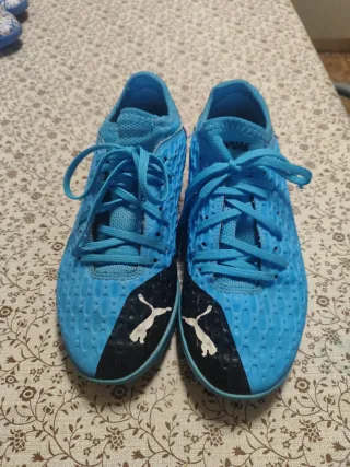 Zapatillas Puma Futbol Azul y Negro