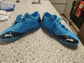 Zapatillas Puma Futbol Azul y Negro