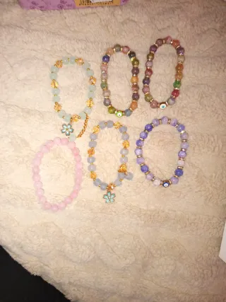 Pulseras de piedras especiales