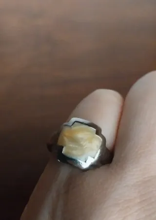 Lote 3 anillos plateados con falsas piedras