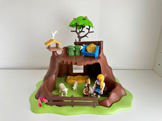 Playmobil hilandera con ovejas y paloma