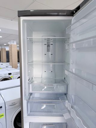 COMBI HOTPOINT 2mts NO FROST A+ INOX. GARANTÍA