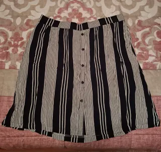 Falda midi rayas blanco y azul marino