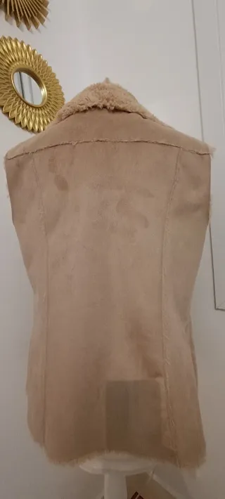 Chaleco Vila pelo beige talla única