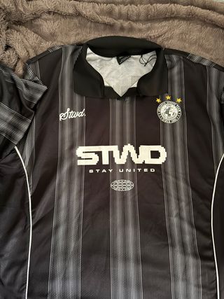 Camiseta STWD Oversize Negra y Blanca