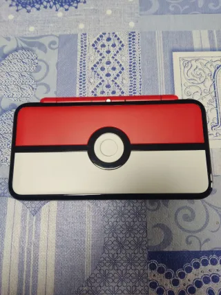 New 2DS XL Pokeball