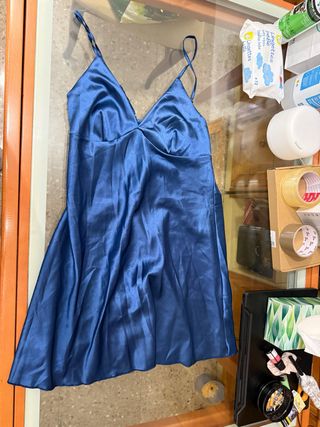 Camisón corto azul satinado