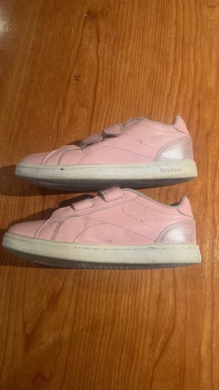 Zapatillas Reebok clásicas rosas con velcro t-33